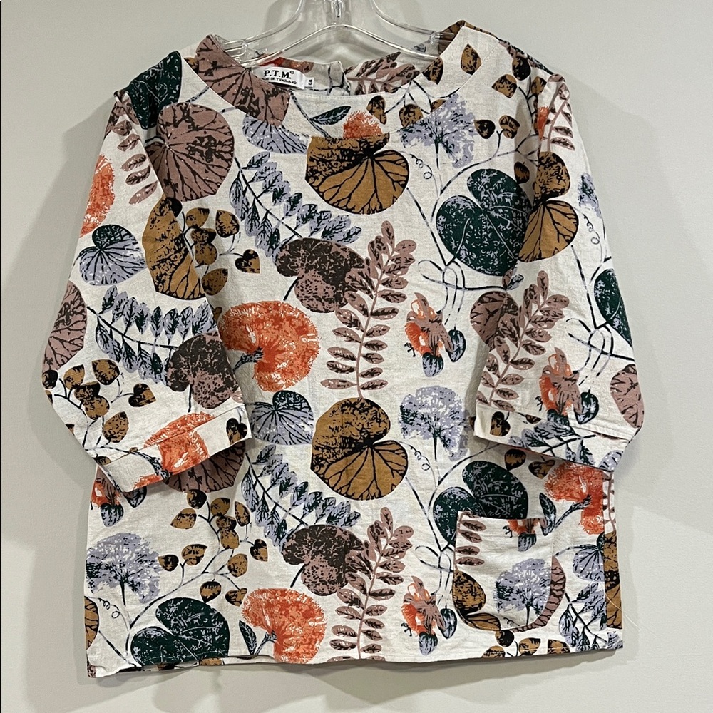 Lagen - PTM floral, leafy patterned boxy fit blouse, Thailand